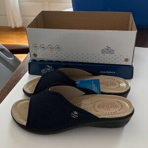 FLY FLOT Womens Navy Slide NWT
